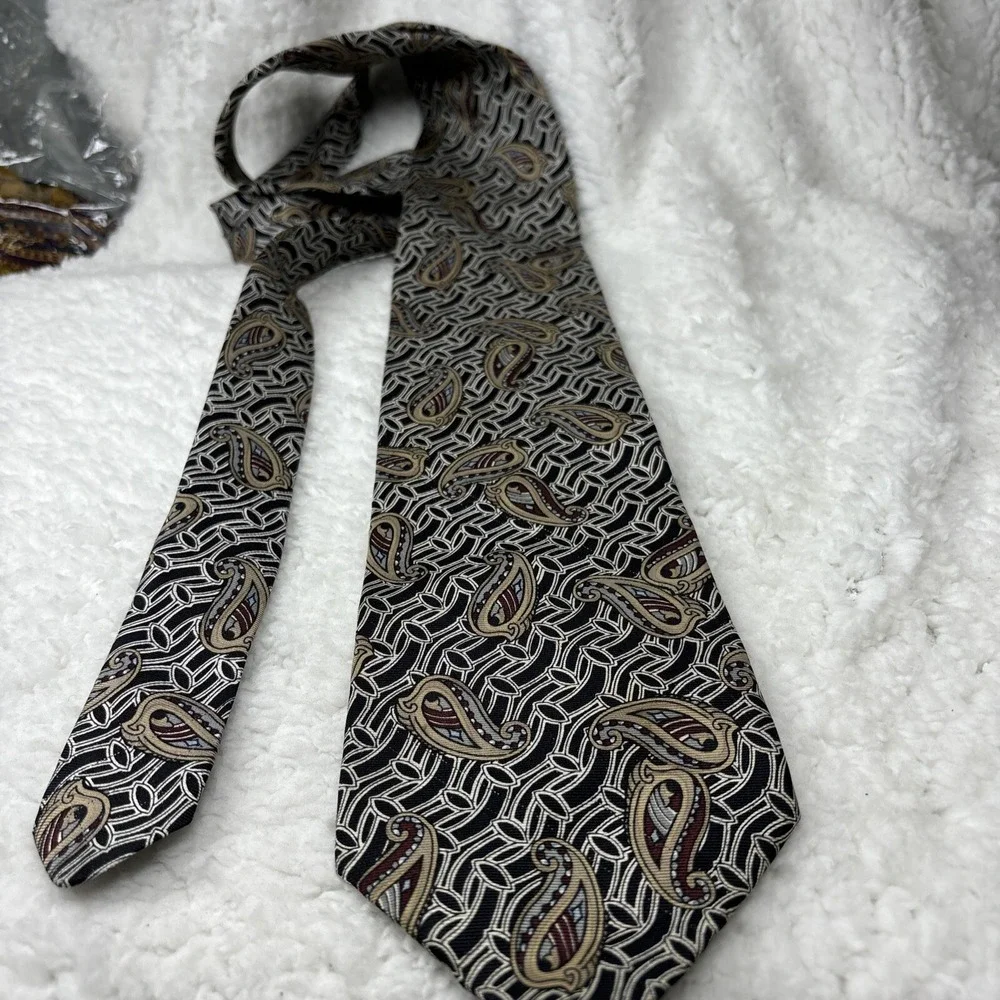 Vintage Salvatori Tie Paisley Harp Black Optical Illusion Hypnotic 3.75x59